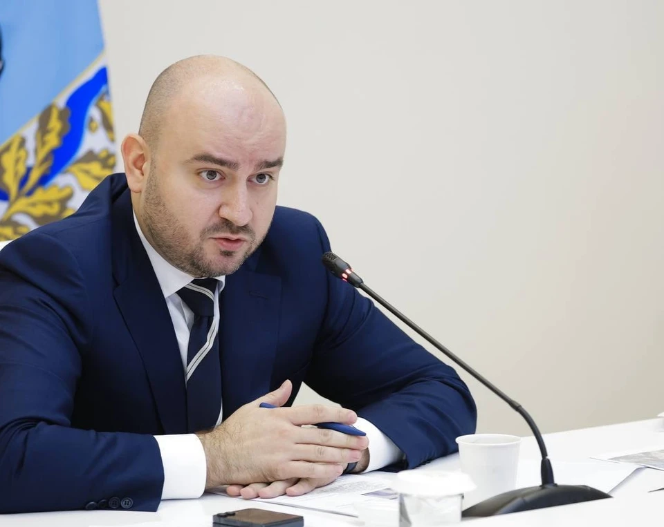 В Самарской области обсудили подготовку школ, поддержку участников СВО и обращения жителей