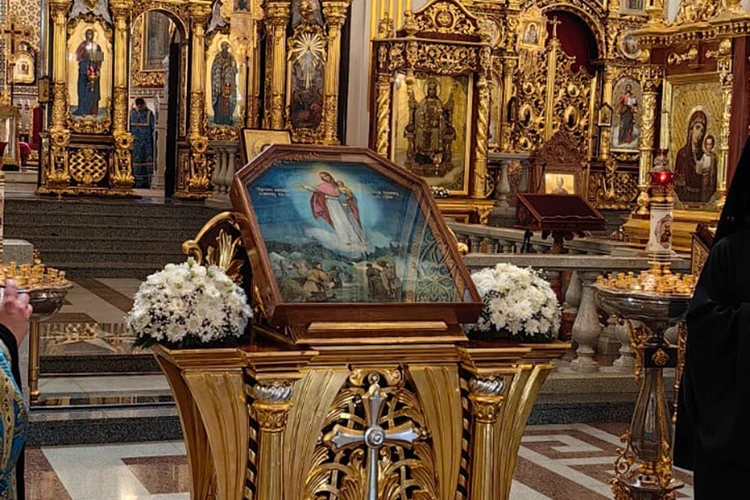 Сергей Степашин отвез в Донецк икону Божией Матери Августовской