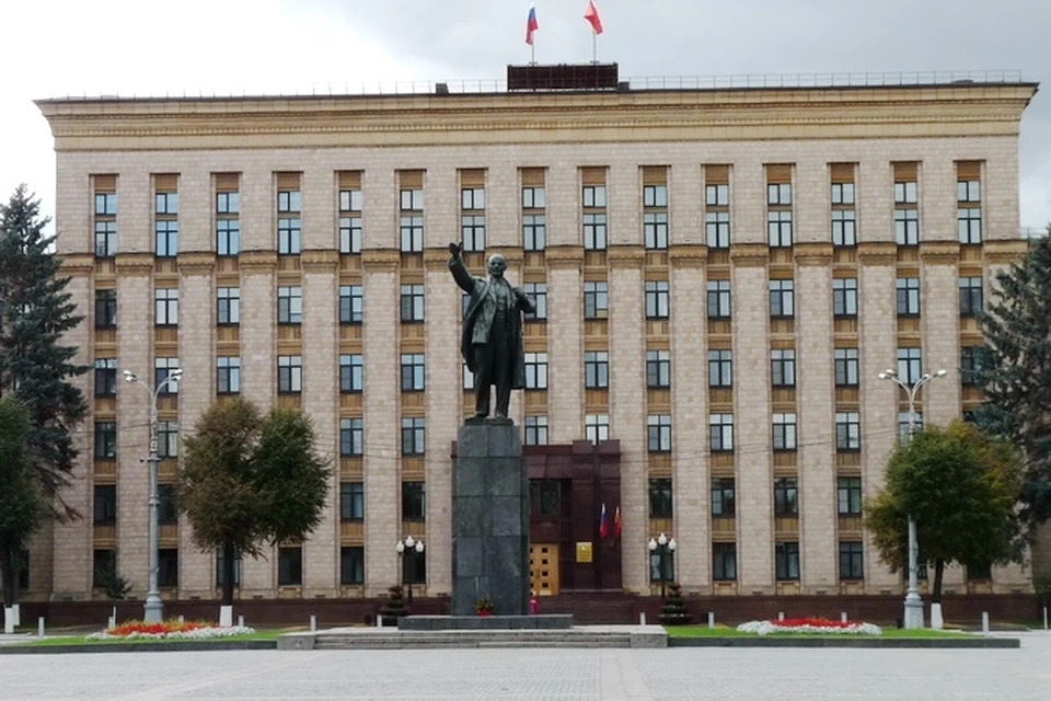 Силовики поговорили с крупным чиновником правительства Воронежской области, но задерживать его не стали.