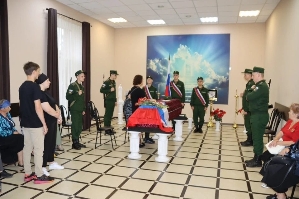 Прощание с героем. Фото: Администрация Нелидовского муниципального округа