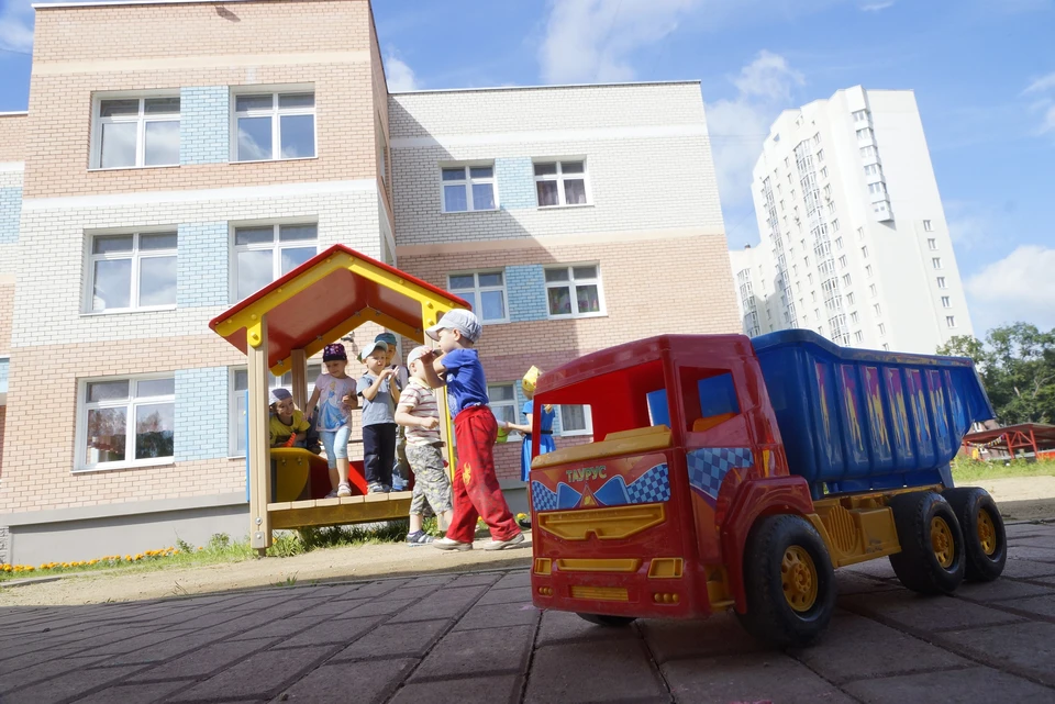 В частном садике под Уфой няня била малыша за непослушание.