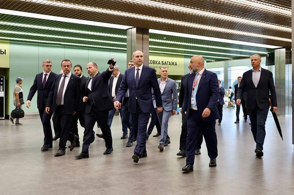 В три раза было увеличено количество кабин паспортного контроля. Фото: пресс-служба аэропорта Кольцово