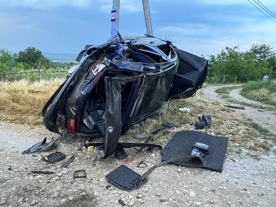 В жуткой аварии погибли два человека. Фото: соцсети