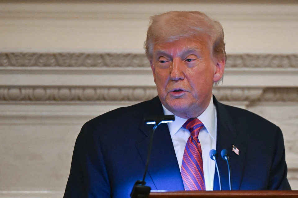 Трамп обвел вокруг пальца и уничтожил Европу: Медведев прокомментировал новый договор между США и ЕС