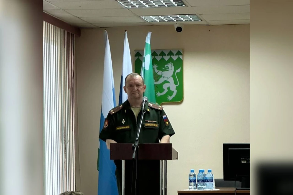 В Берёзовском назначен новый военный комиссар – Владимир Курушин. Фото: из соцсетей Евгения Писцова