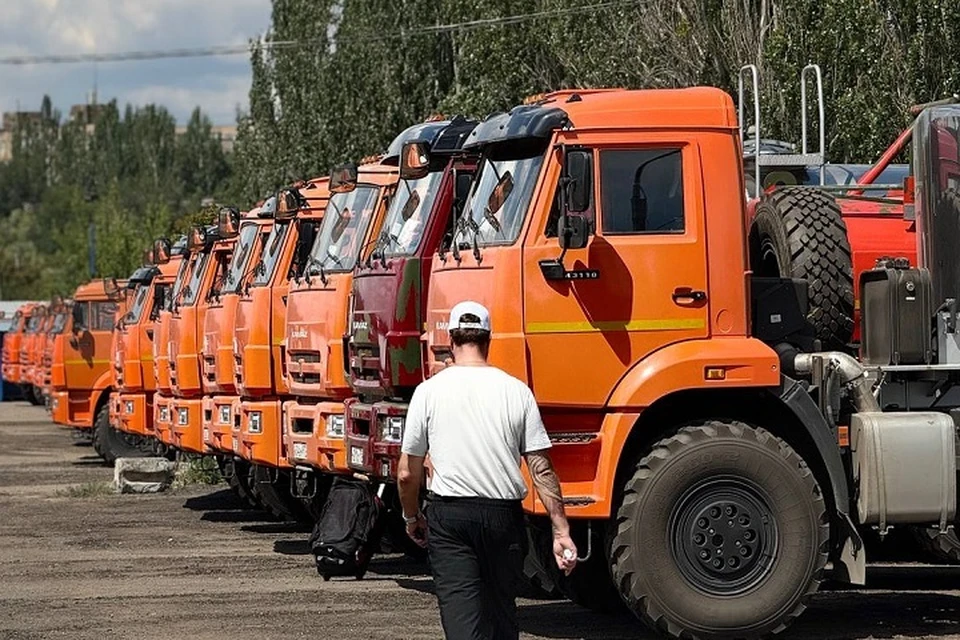 Пушилин запросил у Калининградской области дополнительные водовозы для ДНР
