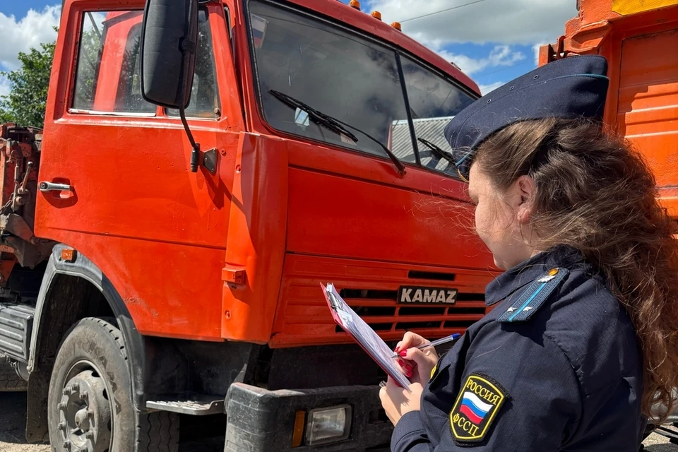 Новосибирец погасил долг ради возвращения «КамАЗа». Фото: ГУФССП России по Новосибирской области