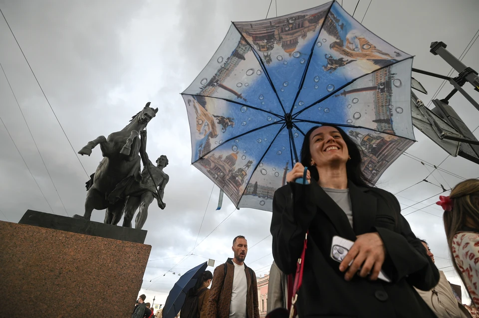 В эту субботу дожди собьют температуру до + 25 градусов в Петербурге.