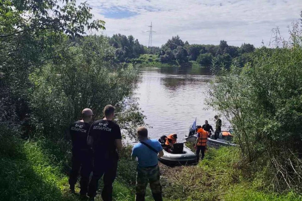 Поиски пропавшего без вести мужчины 22 июля на реке Западная Двина продолжаются. Фото: телеграм-канал ОСВОД