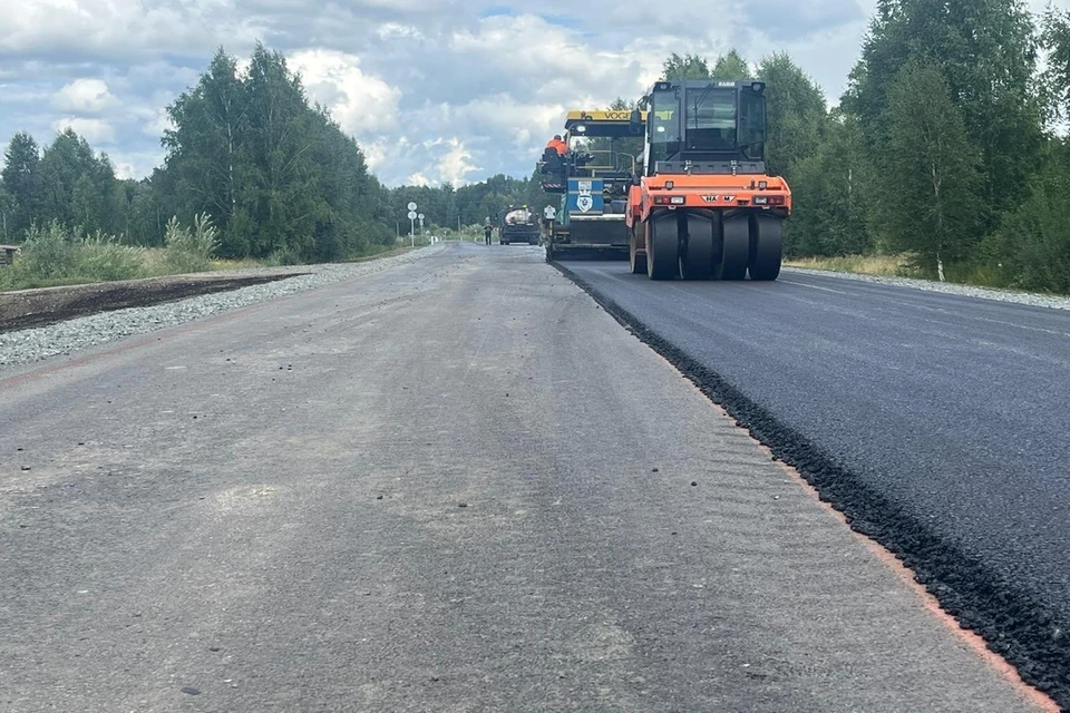 В Мошковском районе обновляют дорогу к селу Белоярка. Фото: пресс-служба Министерства транспорта и дорожного хозяйства Новосибирской области
