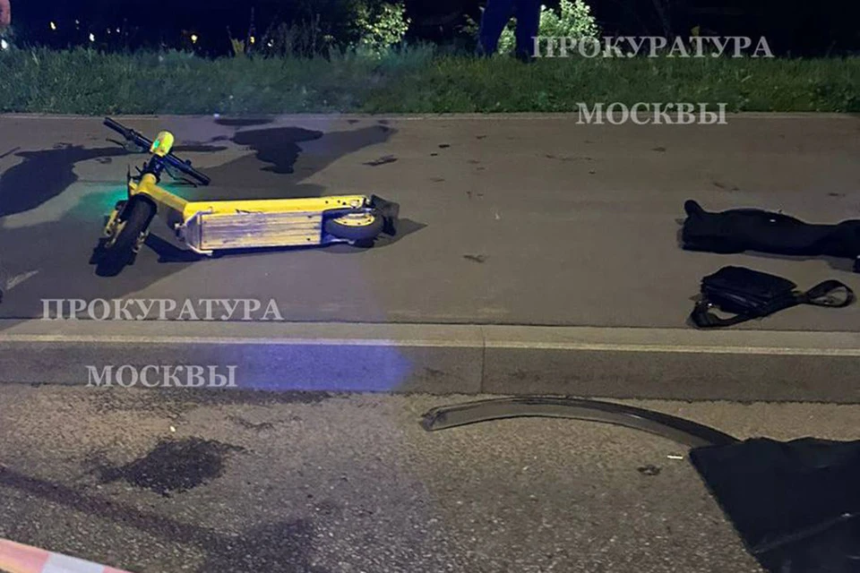Парни катались вдвоем на одном устройстве по «украденному» аккаунту. Фото: пресс-служба прокуратуры Москвы