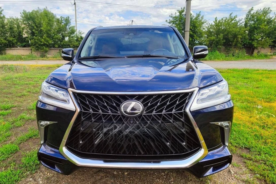 Самбурский получил взятку в виде автомобиля Lexus стоимостью свыше 10 миллионов рублей. Фото: прокуратура Оренбуржья