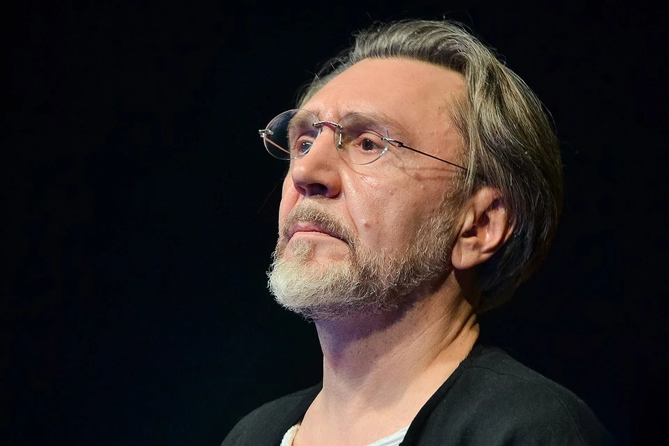 Сергей Шнуров поддержал решение суда о запрете его песен для подростков