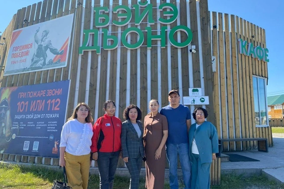 Альбина Трубина оценила лагерь для пожилых в Якутии. Фото: телеграм-канал первого замминистра труда и соцразвития РС(Я) Альбины Трубиной