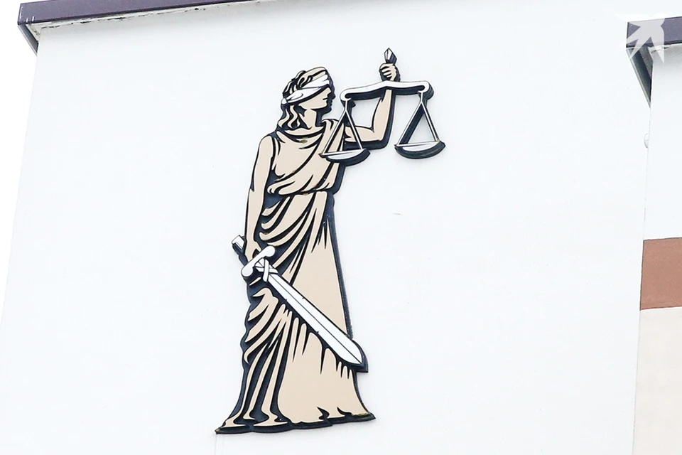 Суд отправил под арест минчанина, который резал себя ножом на глазах людей в магазине. Фото носит иллюстративный характер.