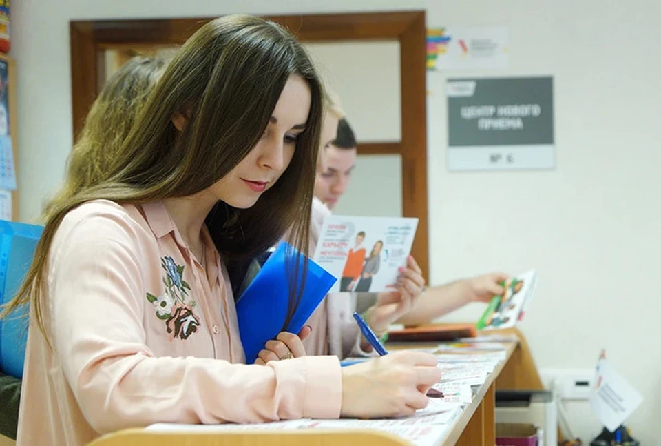 Заявления поданы, абитуриенты ждут результатов.