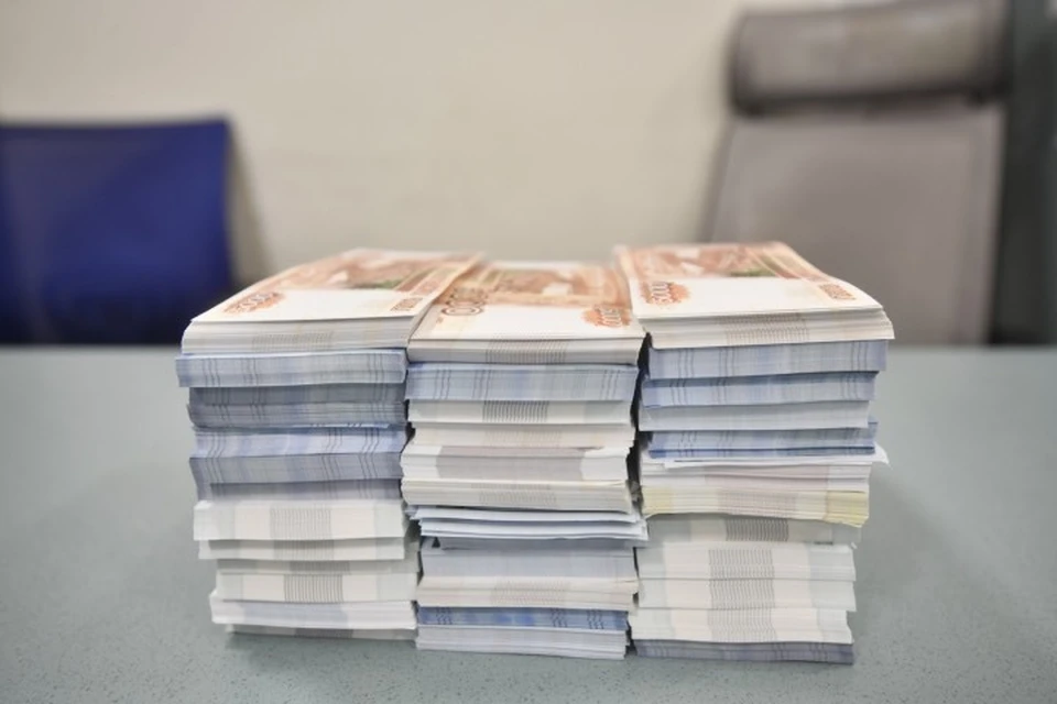 В Иркутске сотрудникам строительной фирмы задолжали более 10 миллионов рублей