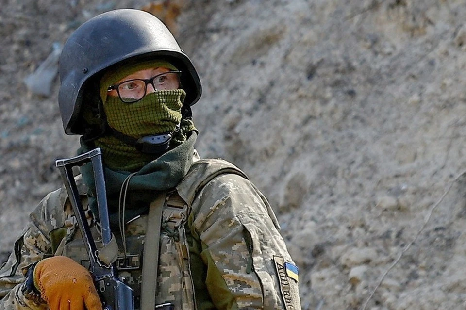 На Украине полицейский бросил жену в машине и сбежал в Молдавию
