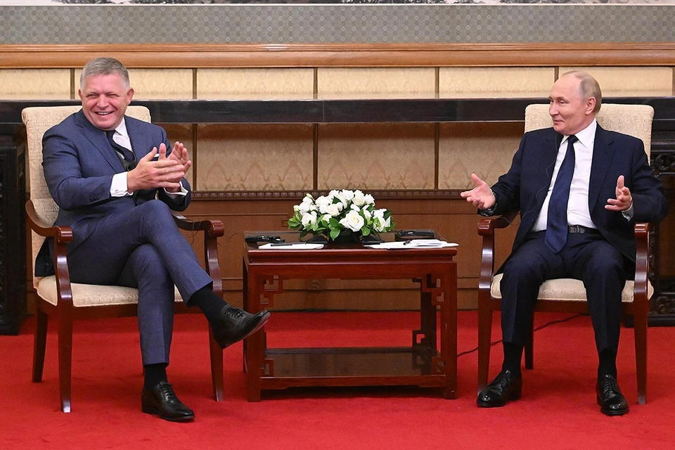 Президент России Владимир Путин и премьер-министр Словакии Роберт Фицо