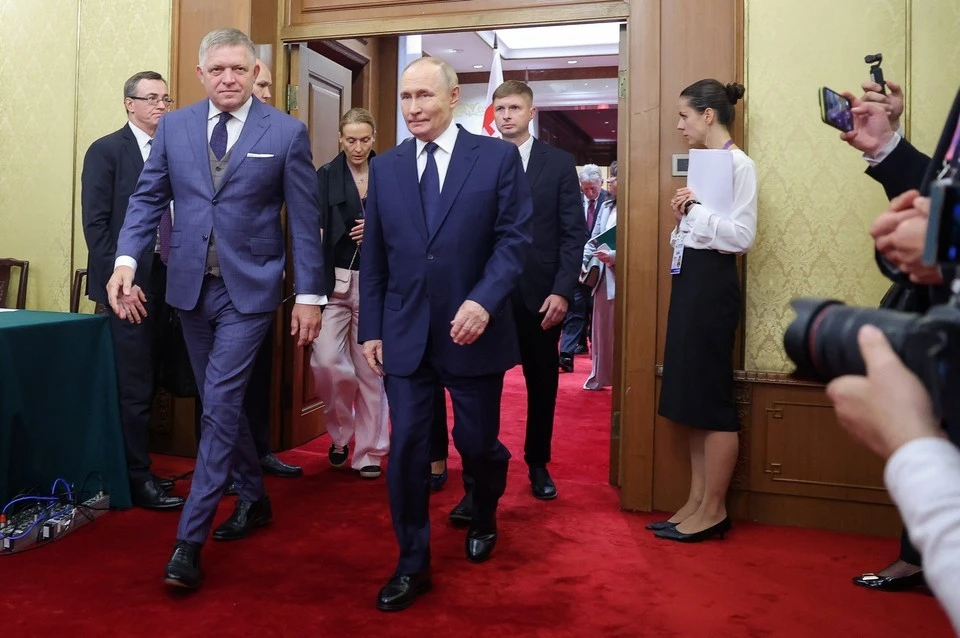 Президент Словакии назвал встречи Фицо в Китае стремлением к миру на Украине