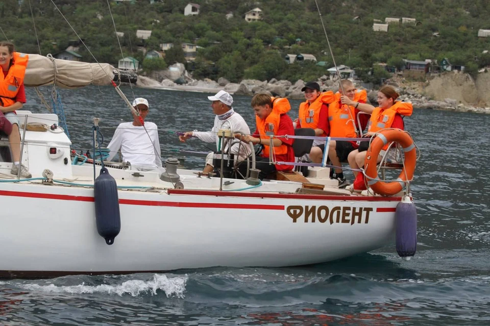 В «Ласпи» в рамках проекта «Школа будущих командиров. Равнение на героев!» была организована морская смена «Юный моряк». Фото: t.mе/rаzvоzhаеv