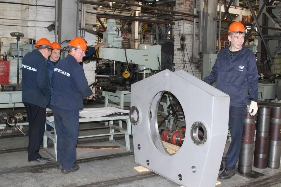 Сборочный цех - один из главных участков завода.