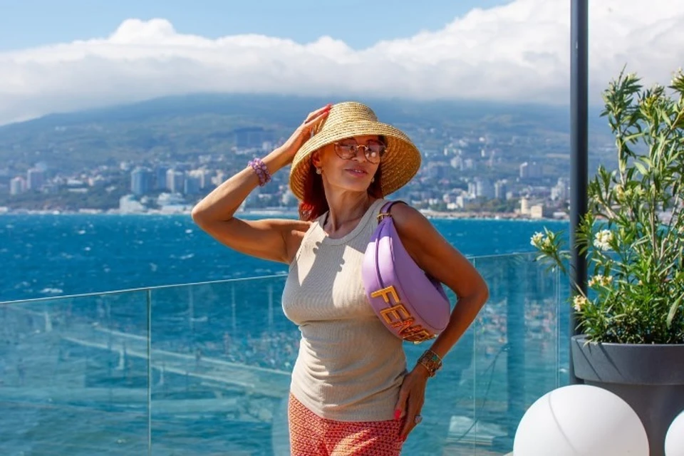 Актриса потрясающе выглядит. Фото: Эвелина Блёданс/Vk