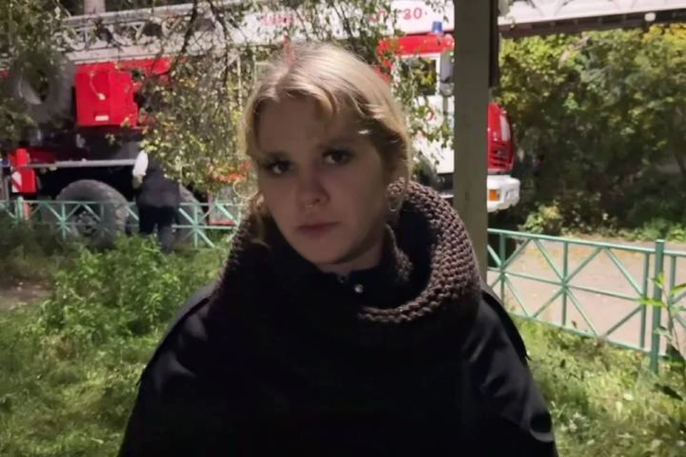 На месте продолжают работать спасатели МЧС. Автор: Ангелина Борисова.