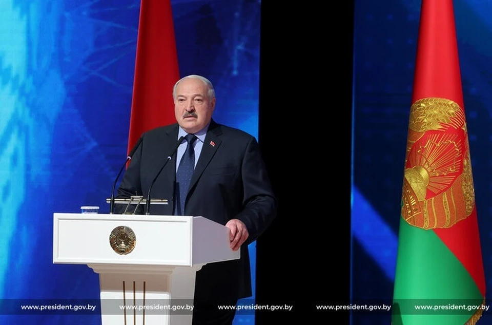 Лукашенко сказал, что Беларуьс не имеет отношения к беспилотникам, которые залетают в Польшу и Литву. Фото: архив president.gov.by.