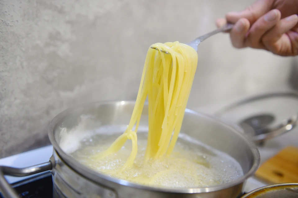 Чтобы получить максимум пользы, пасту стоит готовить «аль денте»