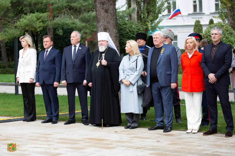 Мероприятие прошло на Аллее Почетных граждан. Фото: администрация Ставрополя