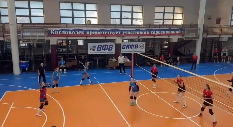 В Кисловодске в турнире по волейболу участвуют более сотни спортсменов. Фото: администрация Кисловодска