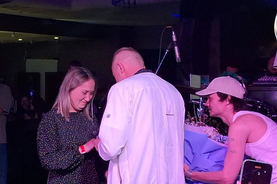 Кульминацией вечера стало предложение руки и сердца