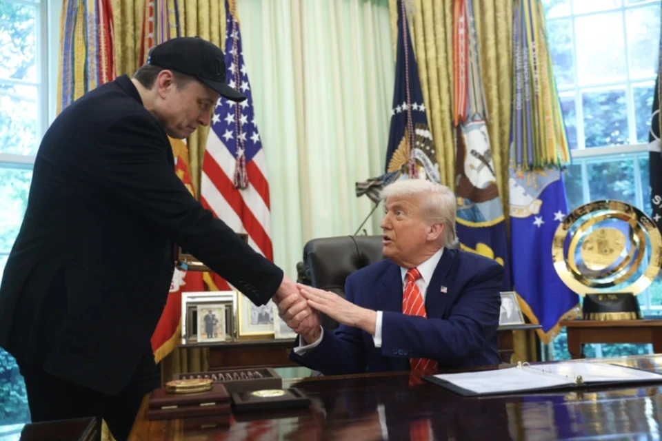 Трамп рассказал о разговоре с Маском на панихиде по Кирку