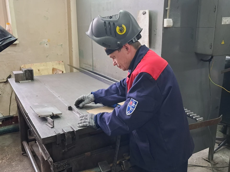 Староверов Иван Сергеевич - электрогазосварщик.
