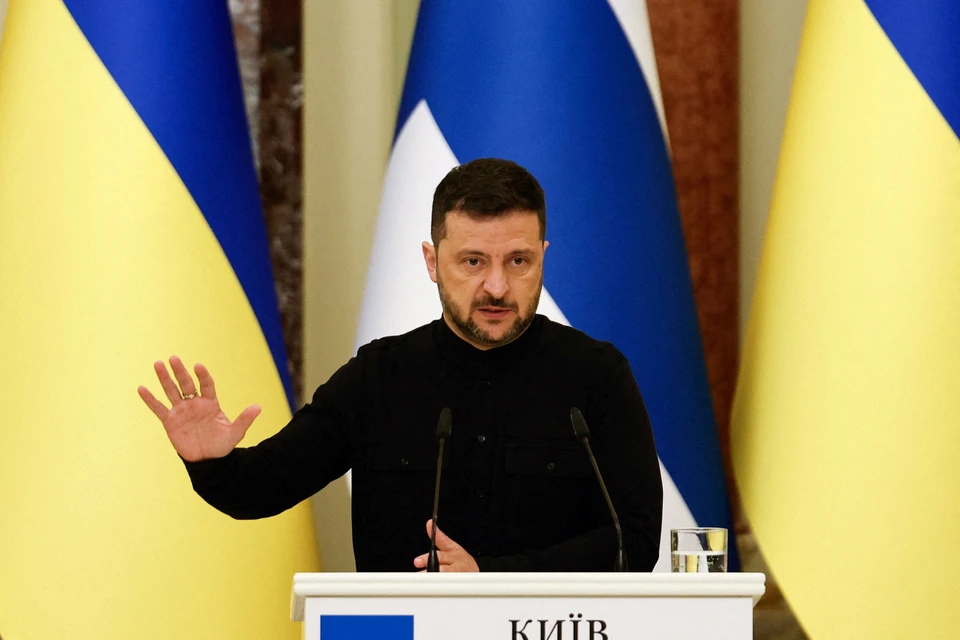 «Шайка Зеленского снова врала»: молодежь массово бежит с Украины, хотя в Киеве утверждают обратное