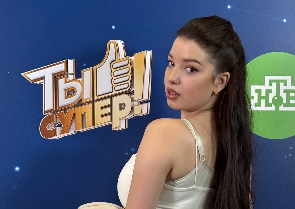 Сыктывкарка Кира Матвеева покорила сцену шоу «Ты супер!» проникновенным исполнением. Фото предоставлено "КП-Коми".