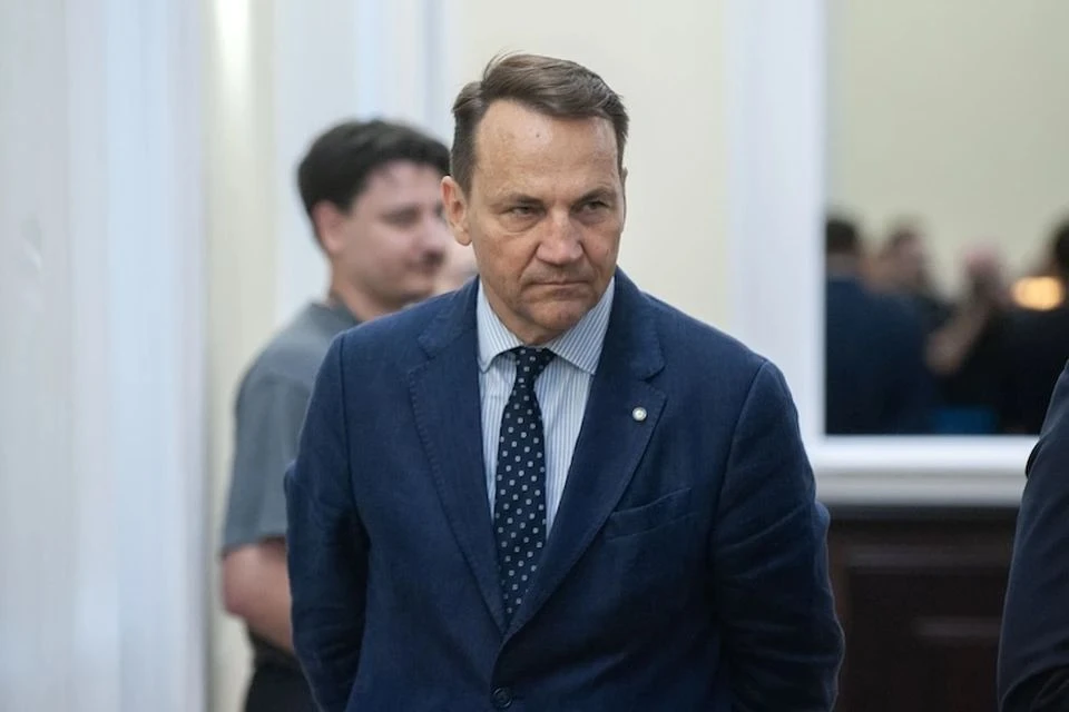 Сикорский считает, что конфликт на Украине закончится по сценарию Первой мировой