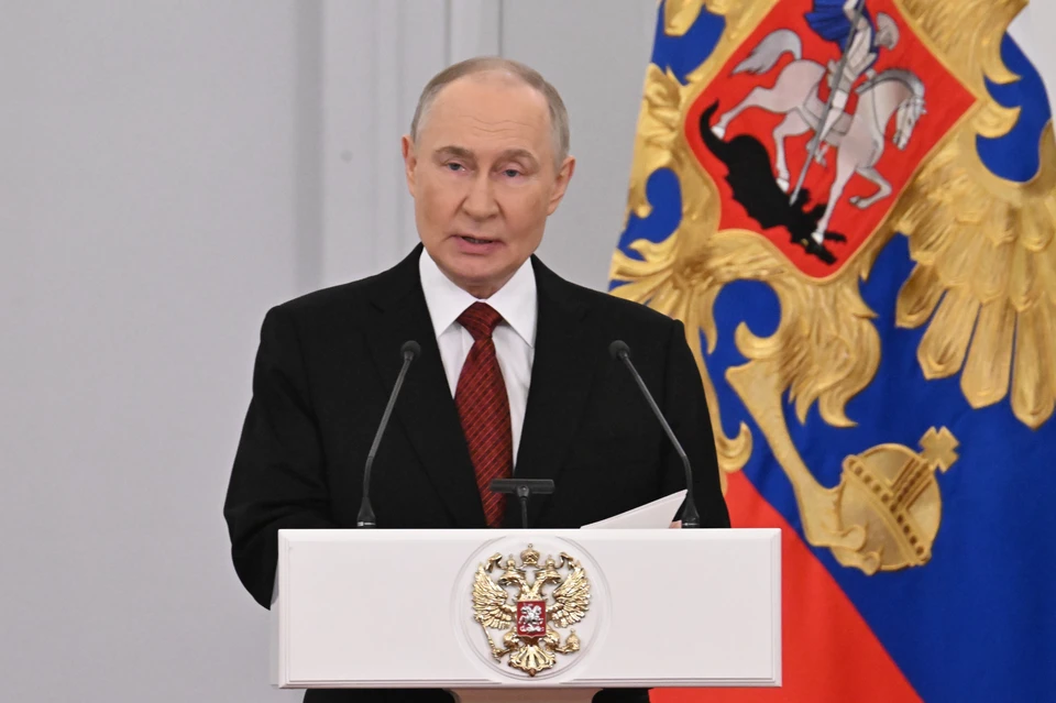 Президент РФ отметил особую роль педагогов в становлении и успехах страны