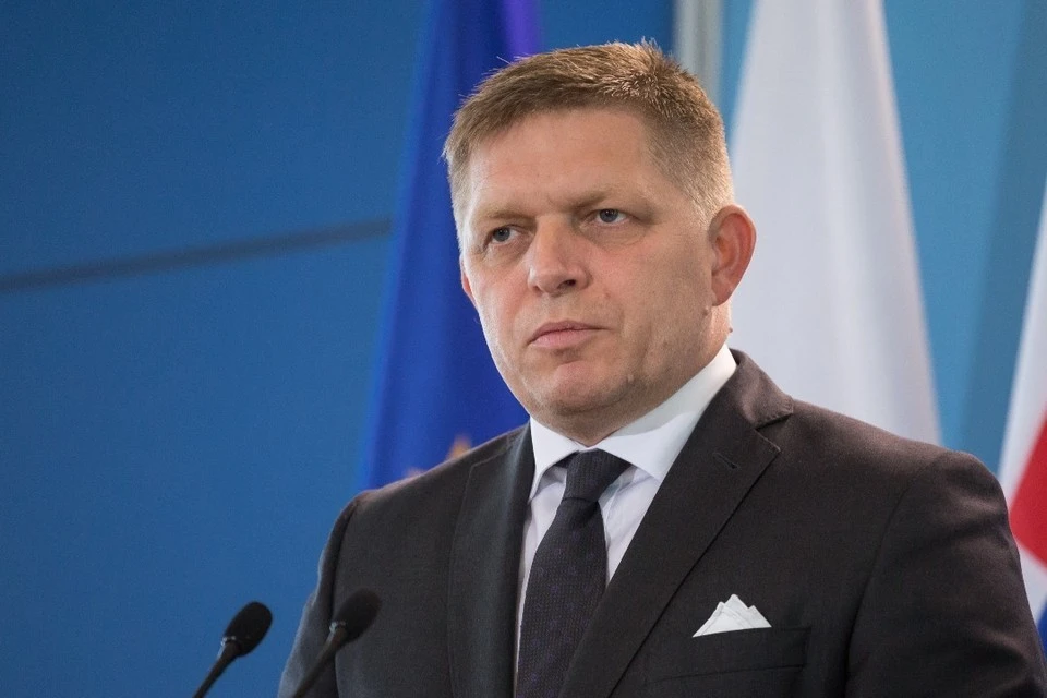 Фицо раскритиковал план ЕК по избавлению от поставок ископаемого топлива из РФ