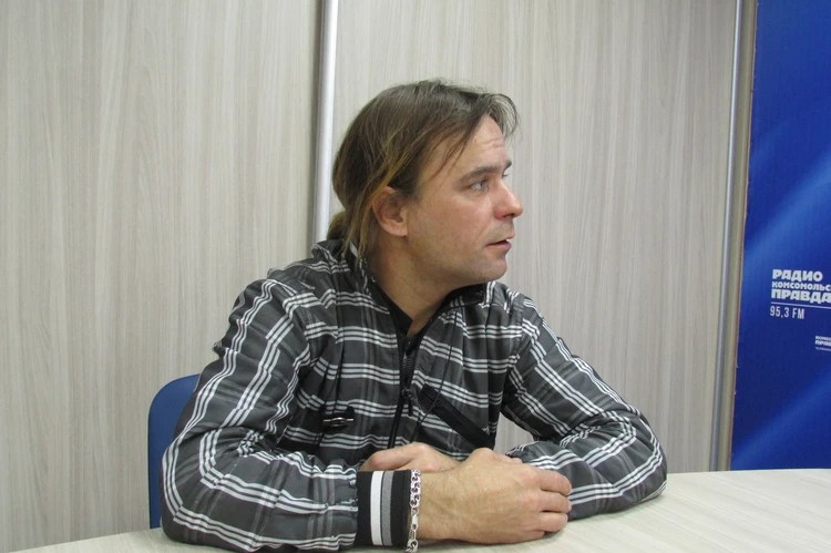 «Я тебя поймаю, посажу в вольер»: на не умеющего читать инвалида повесили долг в 4 млн и под угрозами заставляют обанкротиться
