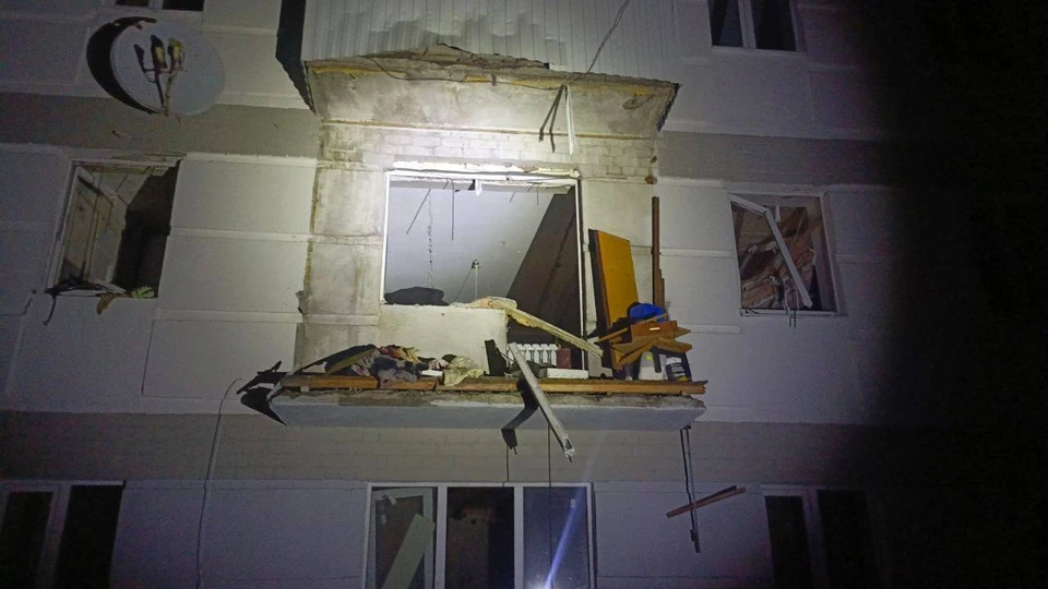 При взрыве серьезно пострадал мужчина. ФОТО: Следком ЛНР