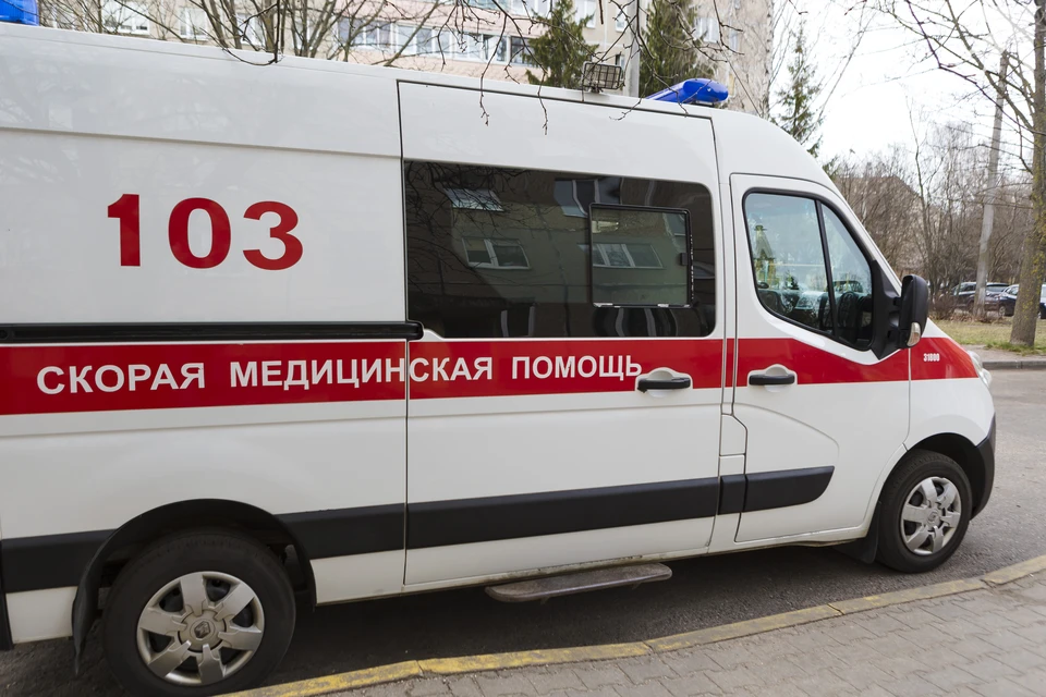 Медики оказывают помощь пациентам. Фото носит иллюстративный характер.