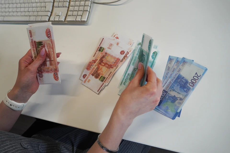 Кировская область находится в нижней части рейтинга регионов ПФО по уровню доходов.