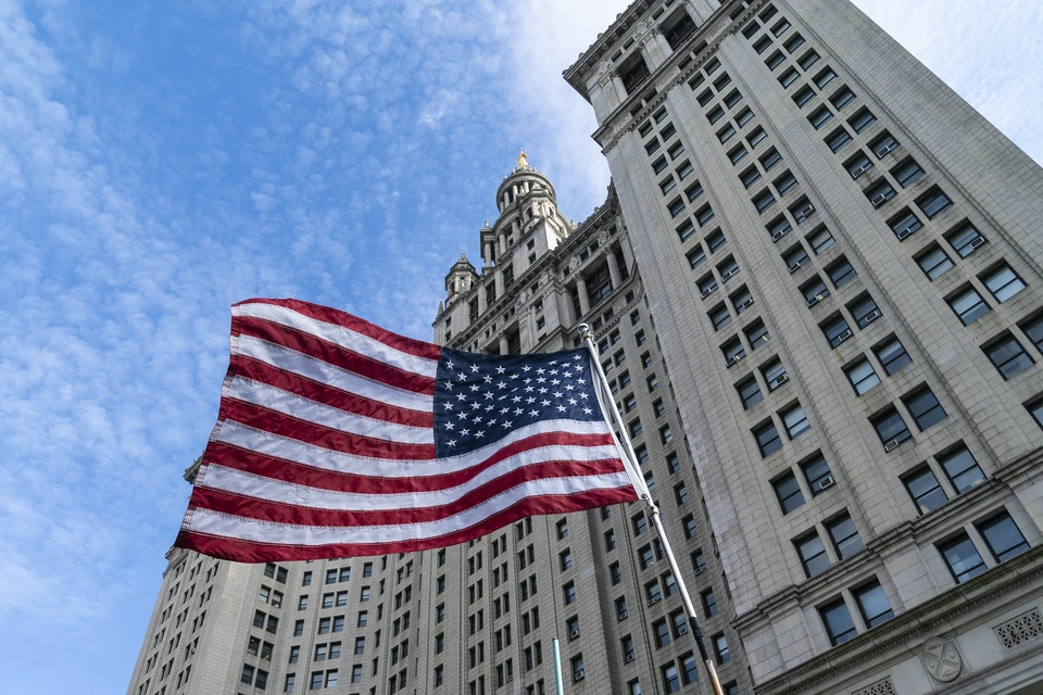 Сакс отметил, что отхождение США от принципов многополярности плохо скажется на всех странах мира