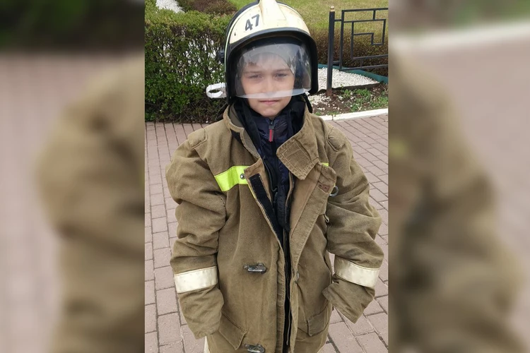 «Тут огонь идет, я дышать не могу!»: В Чайковском диспетчер по телефону спасла ребенка из горящей квартиры