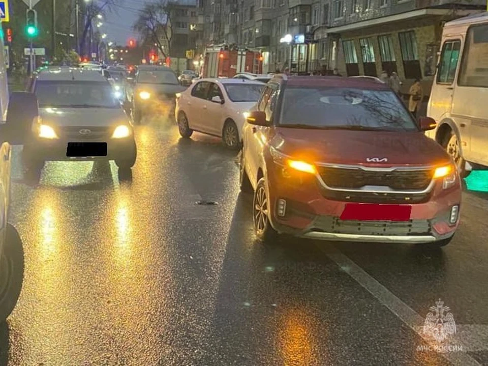 На пешеходном переходе в Калуге пострадал четырехлетний ребенок.