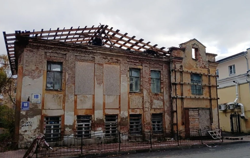 В Калуге начались противоаварийные работы в доме на Баумана.
