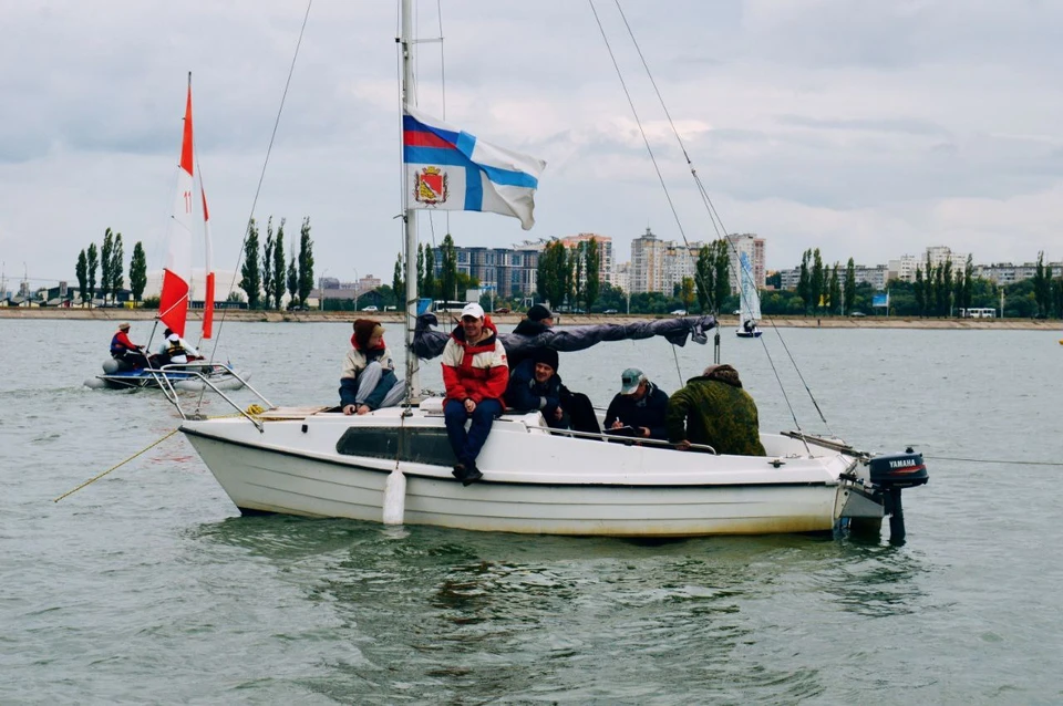 Паруса - украшение для любого моря, и воронежское не исключение