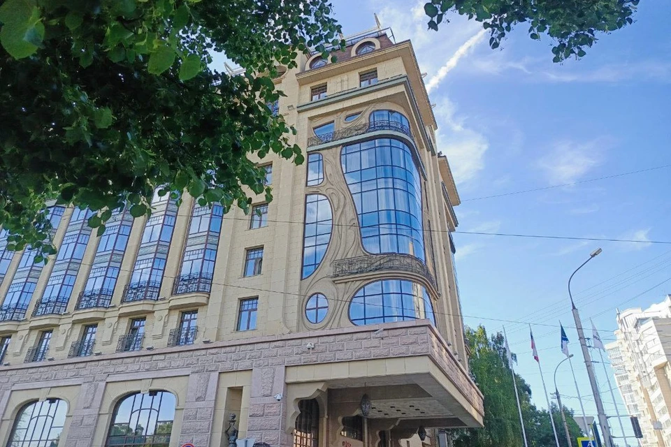 Полицейские задержали еще одного участника стрельбы в новосибирском отеле.